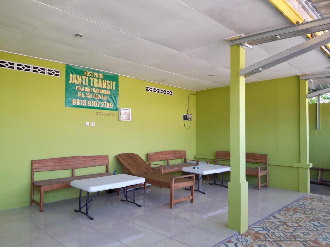 Janti Transit Room Syariah Maguwo Екстер'єр фото